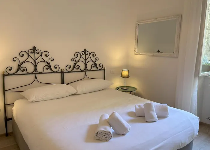 Coroneo 21 טריאסטה